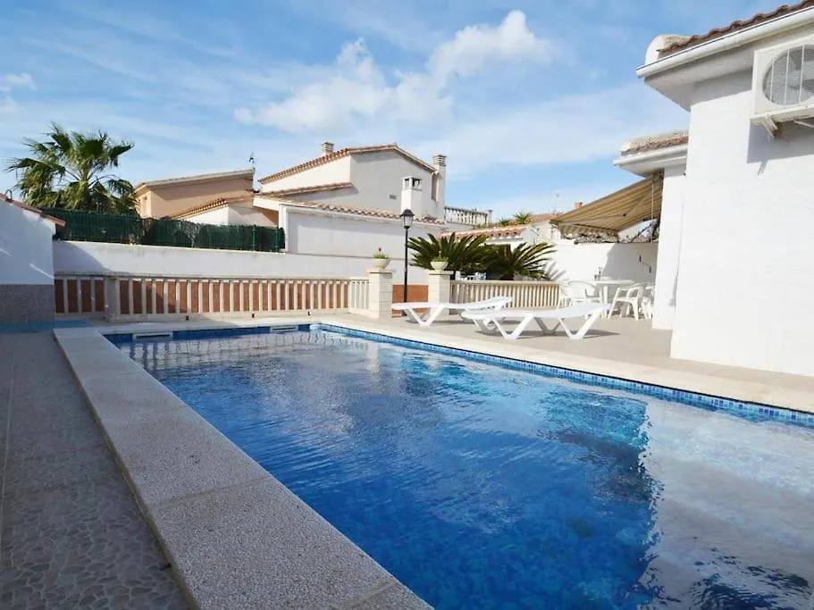 Camins 2 Villa Riumar 0*,  Spain